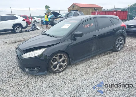 2018 Ford Focus Se z USA, uszkodzony, nr VIN 1FADP3K29JL210227